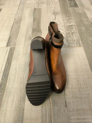 Botines de tacón ancho