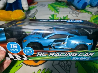Coche RC Shark 2.4 GHz con luces LED