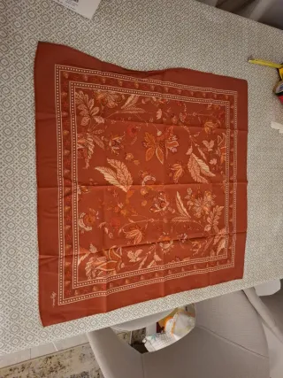 Fular/pañuelo Sézane nuevo a estrenar