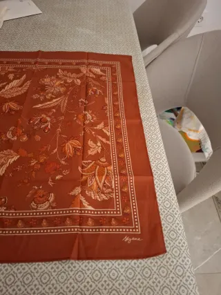 Fular/pañuelo Sézane nuevo a estrenar