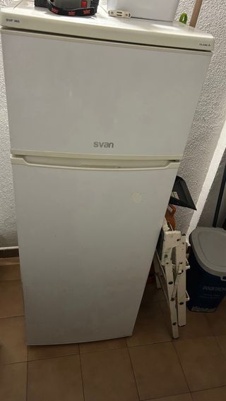 Nevera Svan Blanca Mediana