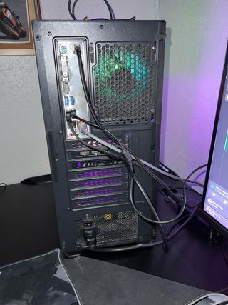 PC Gamer Ryzen 5 5600 + RX 6600 16GB RAM SSD + 2TB