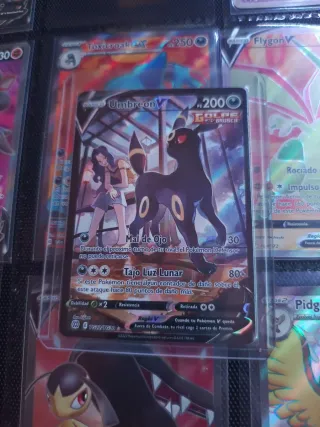 Carta Pokémon Umbreon V
