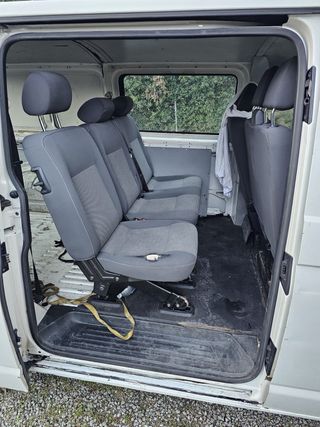 Volkswagen Transporter T5 2012