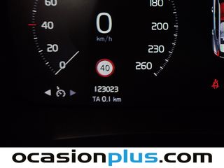 Volvo XC40 D3 110 kW (150 CV)