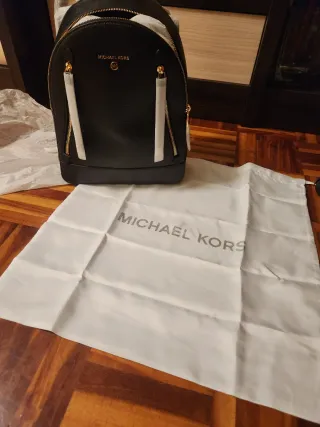 Mochila Michael Kors Brooklyn Piel Negra Mediana