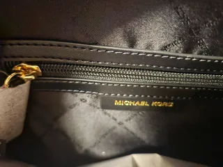 Mochila Michael Kors Brooklyn Piel Negra Mediana