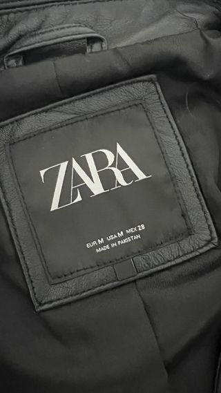 Chaqueta Cuero Negra de Zara
