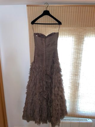 Vestido fiesta Pronovias lila con chal