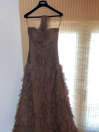 Vestido fiesta Pronovias lila con chal