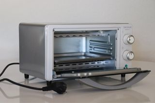 Horno sobremesa Cecotec 10L hasta 230º