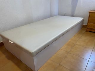 2 Camas 90x190 con Canapé y 2 Colchones incluidos.