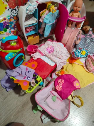 Nenuco y accesorios de muñeca