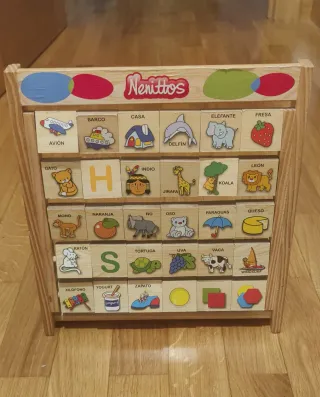 Tablero educativo Nenittos con letras e imágenes