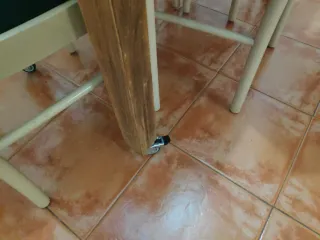 Mesa de comedor y 4 sillas