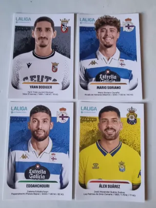 Lote de 16 Cromos La Liga Hypermotion 2026 Panini.