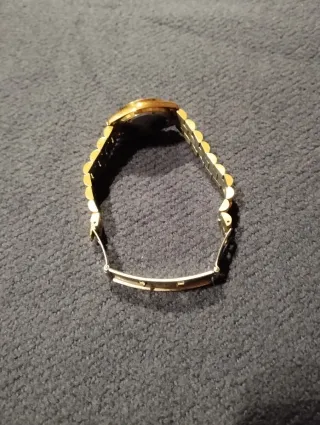 Reloj Lotus Dorado Niña