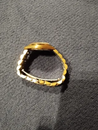 Reloj Lotus Dorado Niña