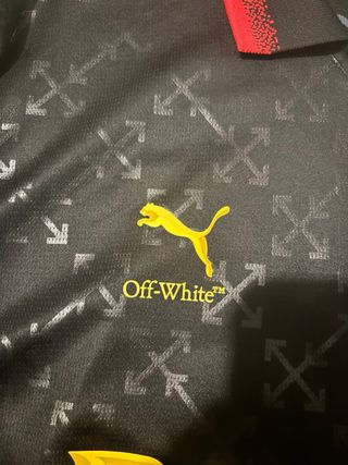 Camiseta Off-White AC Milan Edición Limitada 2025