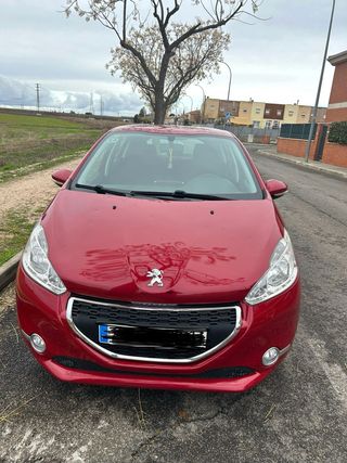 Peugeot 208 2014