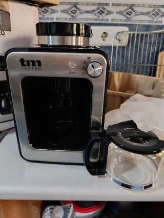 Cafetera con molinillo TM Electron