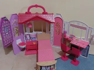 Casa Barbie con cagnolino e accessori
