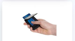 Cartera magnética Swiss Peak negra