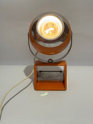 Lampada da tavolo arancione e argento