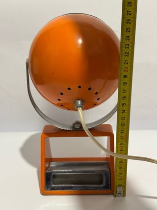 Lampada da tavolo arancione e argento