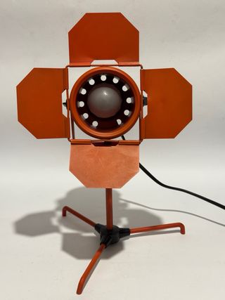 Lampada industriale arancione in metallo