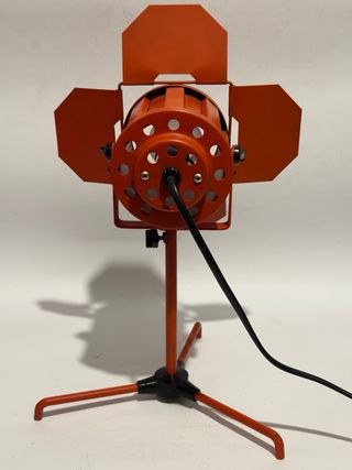 Lampada industriale arancione in metallo