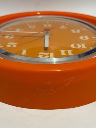 Orologio da parete arancione - vintage