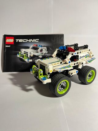 LEGO Technic 42047 Coche - Interceptor policial