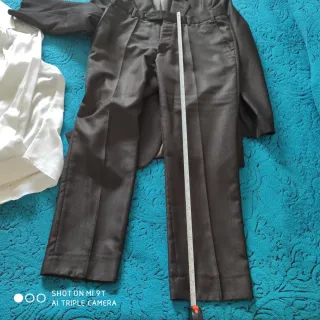 Traje de fiesta hombre con brillo.