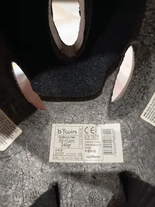 Casco de bicicleta rojo para niños