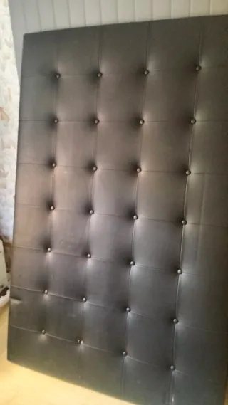 Cabezal polipiel negro cama matrimonio