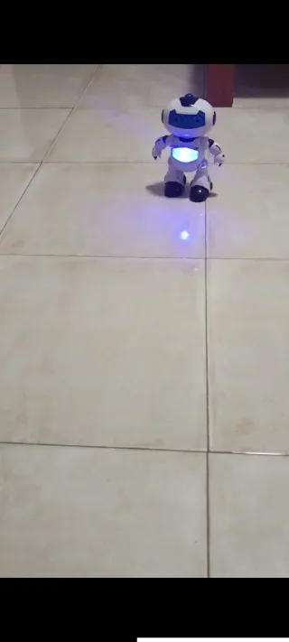 Robot de juguete interactivo