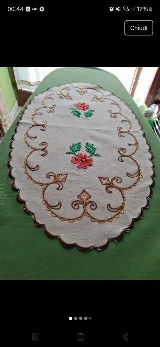 Runner artigianale ricamato