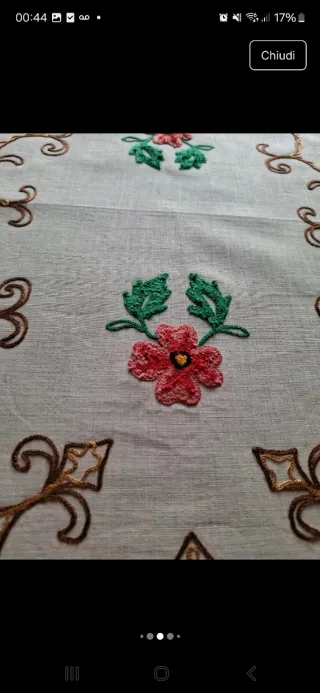 Runner artigianale ricamato