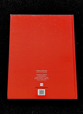 Livro vintage com ideias decoração de interiores