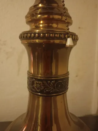 Lámpara de mesa antigua