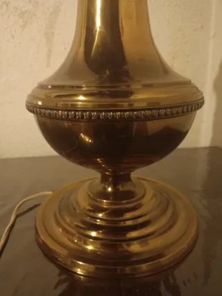 Lámpara de mesa antigua