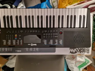 Teclado RockJam 61 teclas completo en su caja