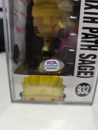 Funko Pop! Naruto 932 Firmado por Maile Flanagan