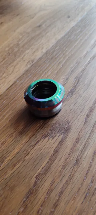 Dirección Striker Scooter Arcoíris