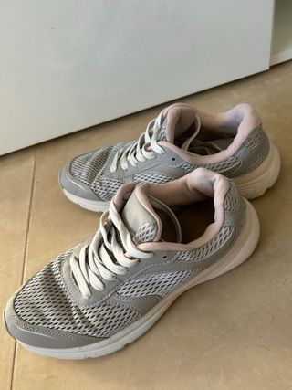 Deportivas Lefties grises y rosas