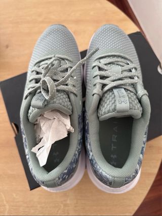 Zapatillas deportivas Under Armour nuevas