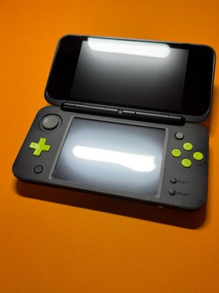 Nintendo New 2DS XL Verde