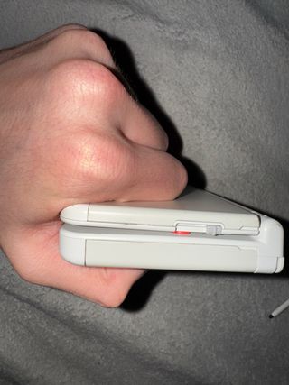 New Nintendo 3DS Blanca Con Cargador