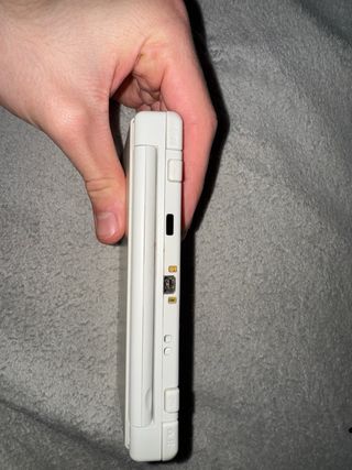 New Nintendo 3DS Blanca Con Cargador